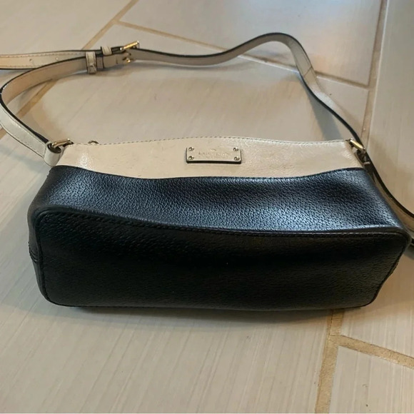 Kate Spade Jeanne Cross  Body Bag in Saffiano Leather - Picture 7 of 10